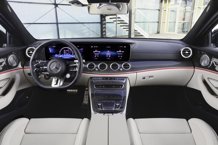 Торпедо Mercedes-AMG E53 4Matic+ Estate (S213) 2020 года  (WW) (фото 20 из 22)
